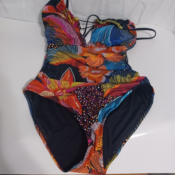 La Blance Women's Bathing Suit - Picture 1 of 3
